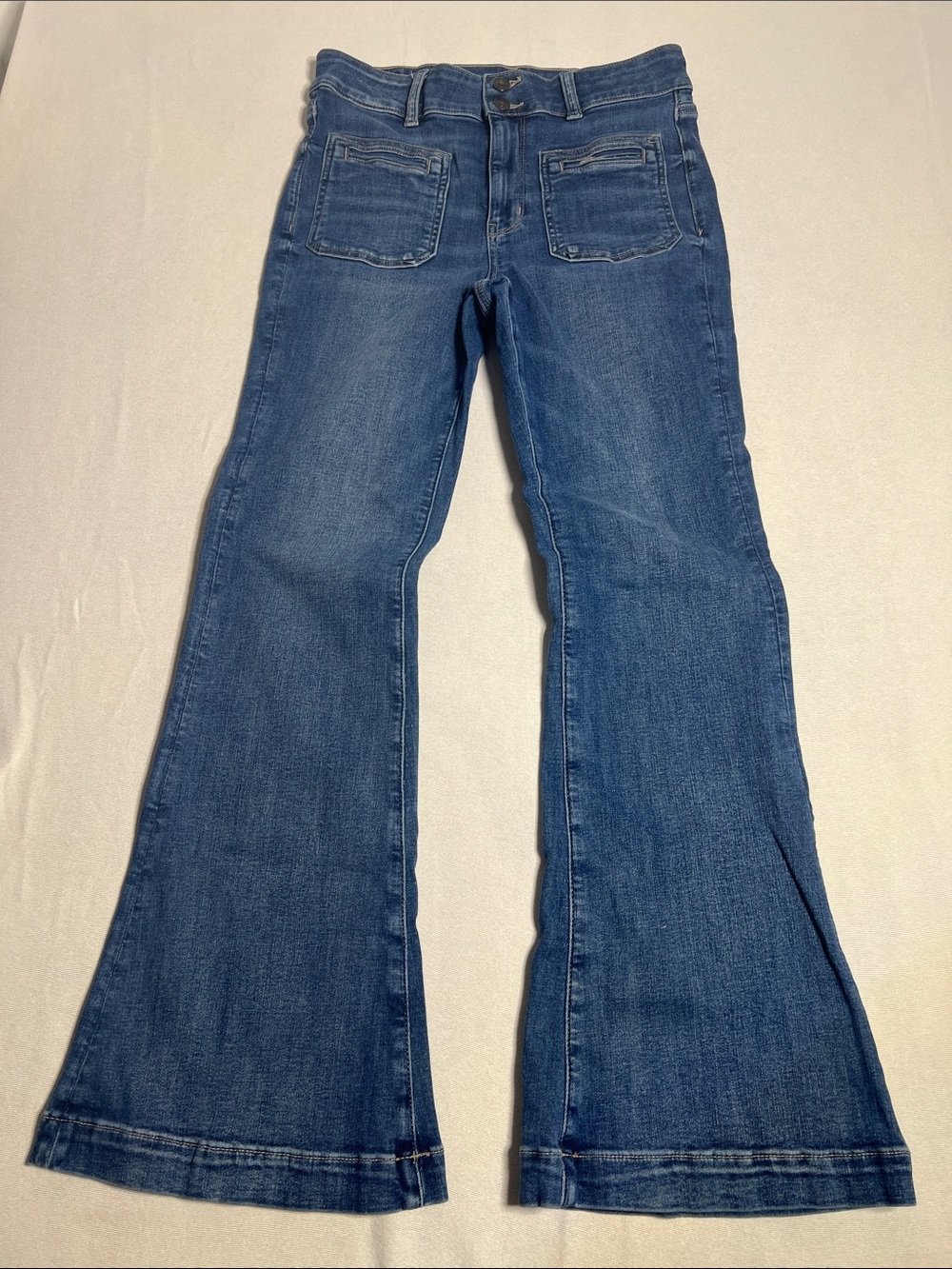 American Eagle Outfitters Blue Flare Jeans - Mid Wash